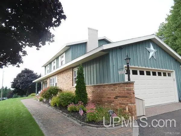 1235 Minnesota, Hancock, MI 49930