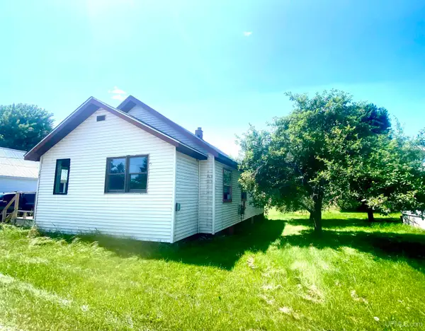 107 New Elm, Manistique, MI 49854