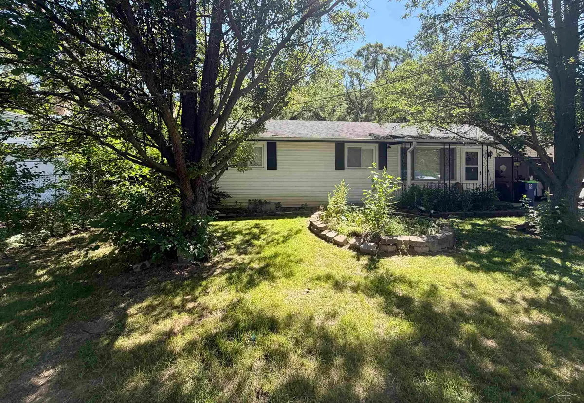 1871 Joy, Saginaw, MI 48601 - #1