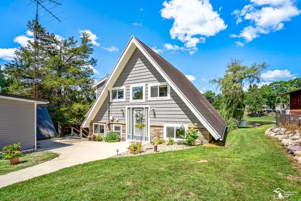 235 Pine Hill Lake, Horton, MI 49246