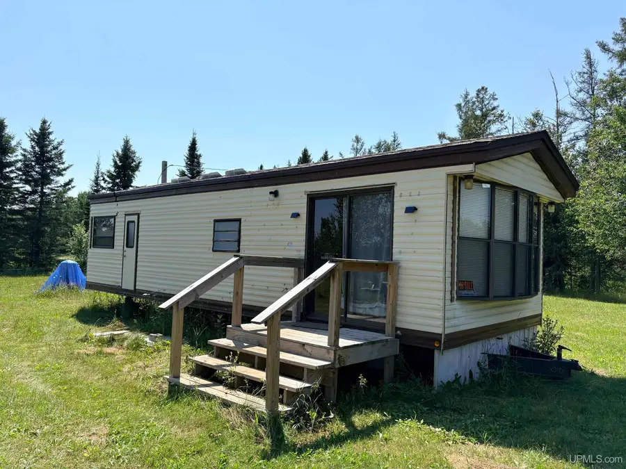 3123 County 416 23rd, Cornell, MI 49818 - #2