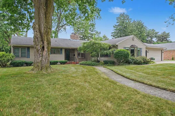 22 Benton, Saginaw, MI 48602