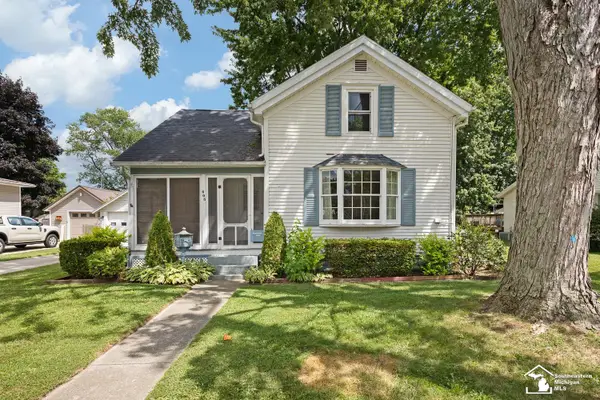 605 Giles, Blissfield, MI 49228
