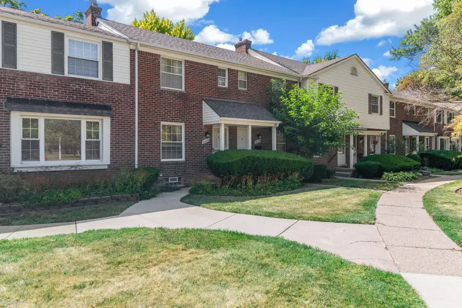 22929 Lakeshore, Saint Clair Shores, MI 48080 - #2