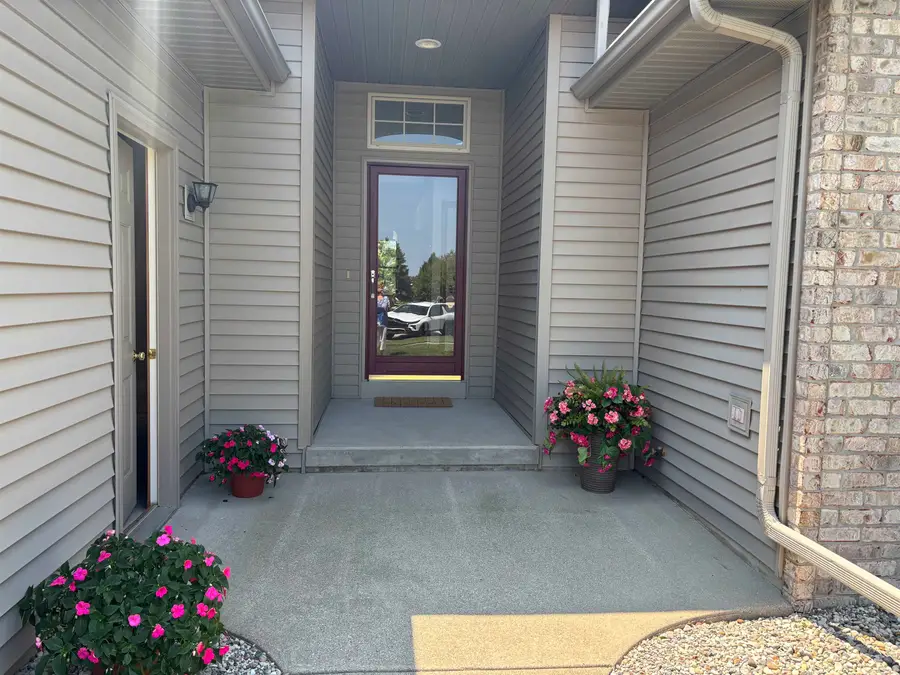 3092 Gaslight, Bay City, MI 48706 - #2