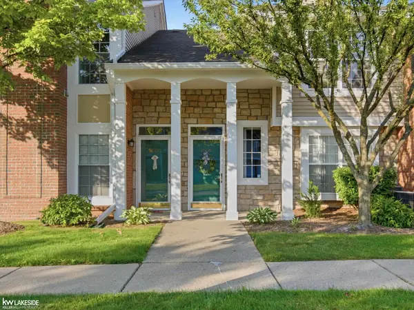 56429 Scotland, Shelby Twp, MI 48316