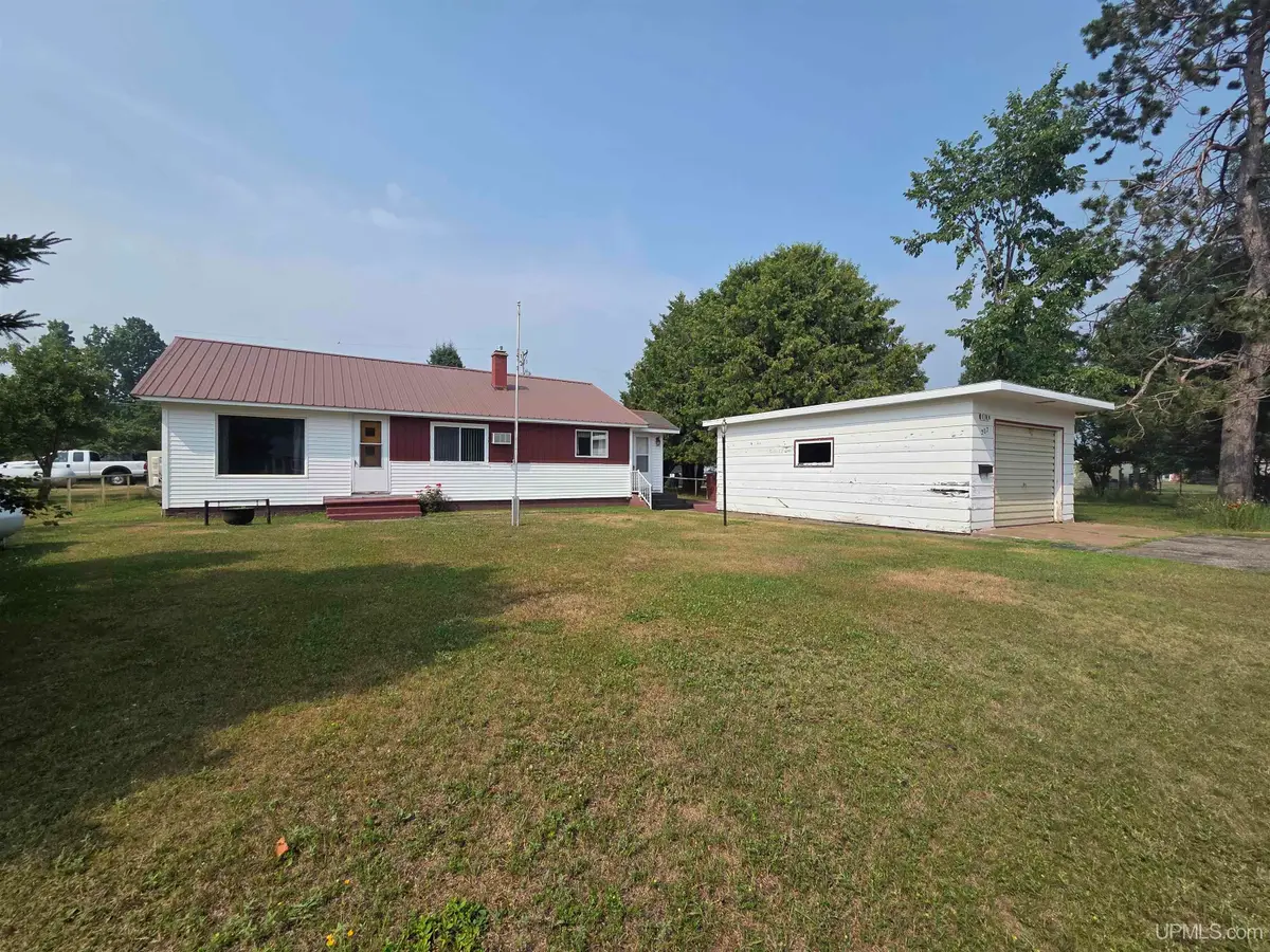 207 Pine, Greenland, MI 49929 - #1