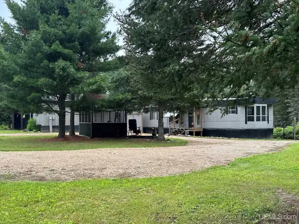 N4966 Foster City, Vulcan, MI 49892