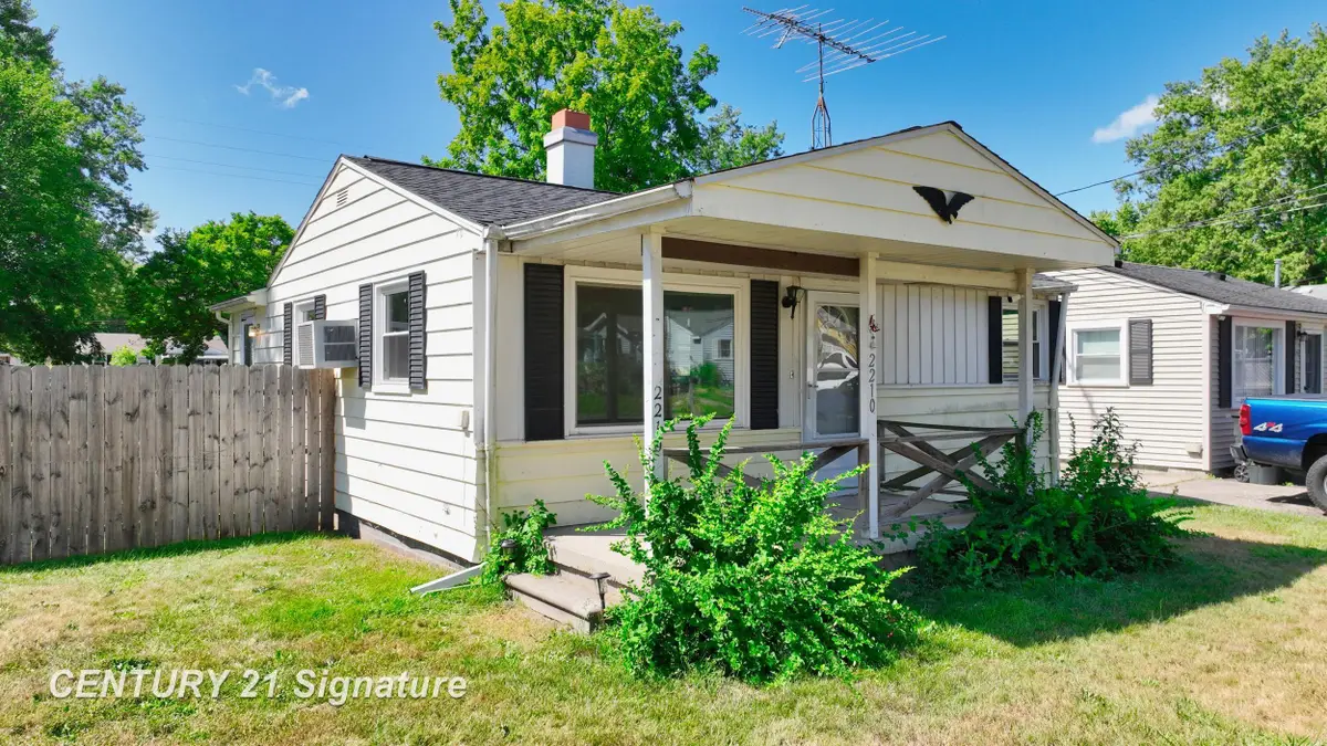 2210 Williamson, Burton, MI 48529 - #1