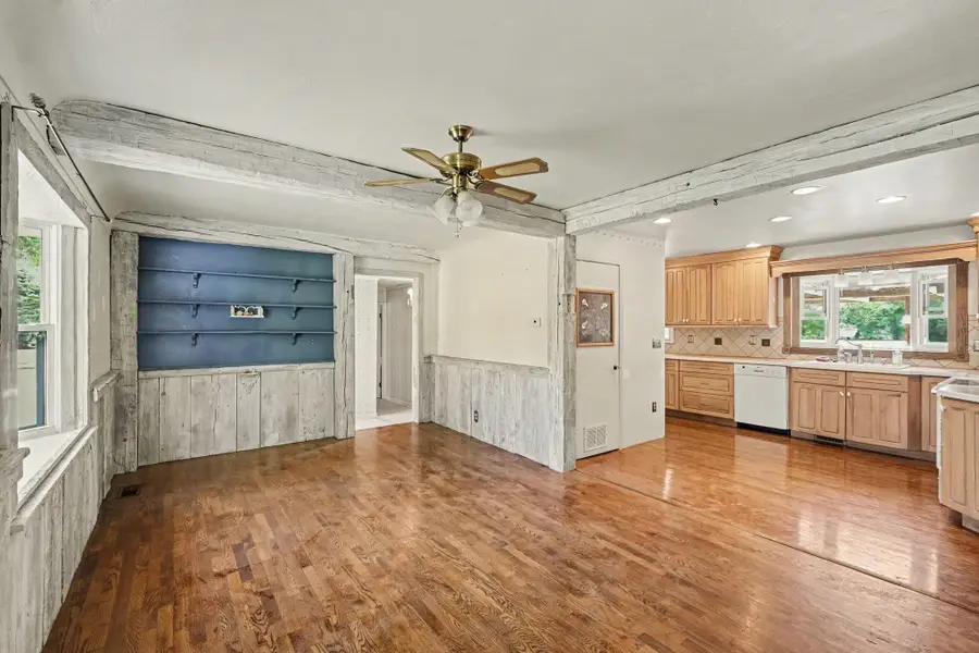 5486 Lippincott, Burton, MI 48519 - #3