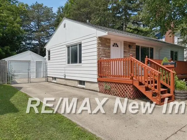 911 Thurman, Saginaw, MI 48602 - #3
