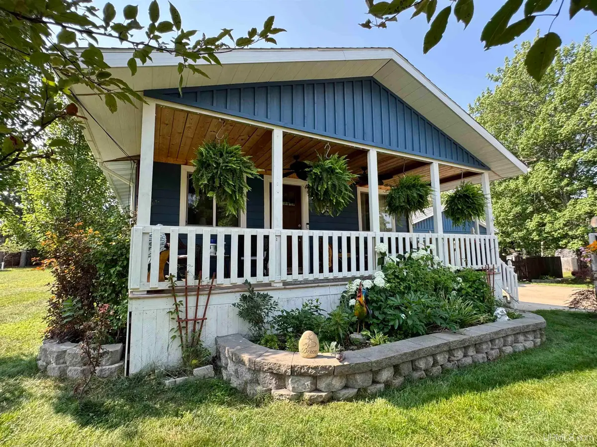 1107 Sherman, Marquette, MI 49855 - #1