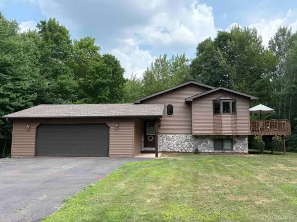 7 Ontario, Hurley, WI 54550