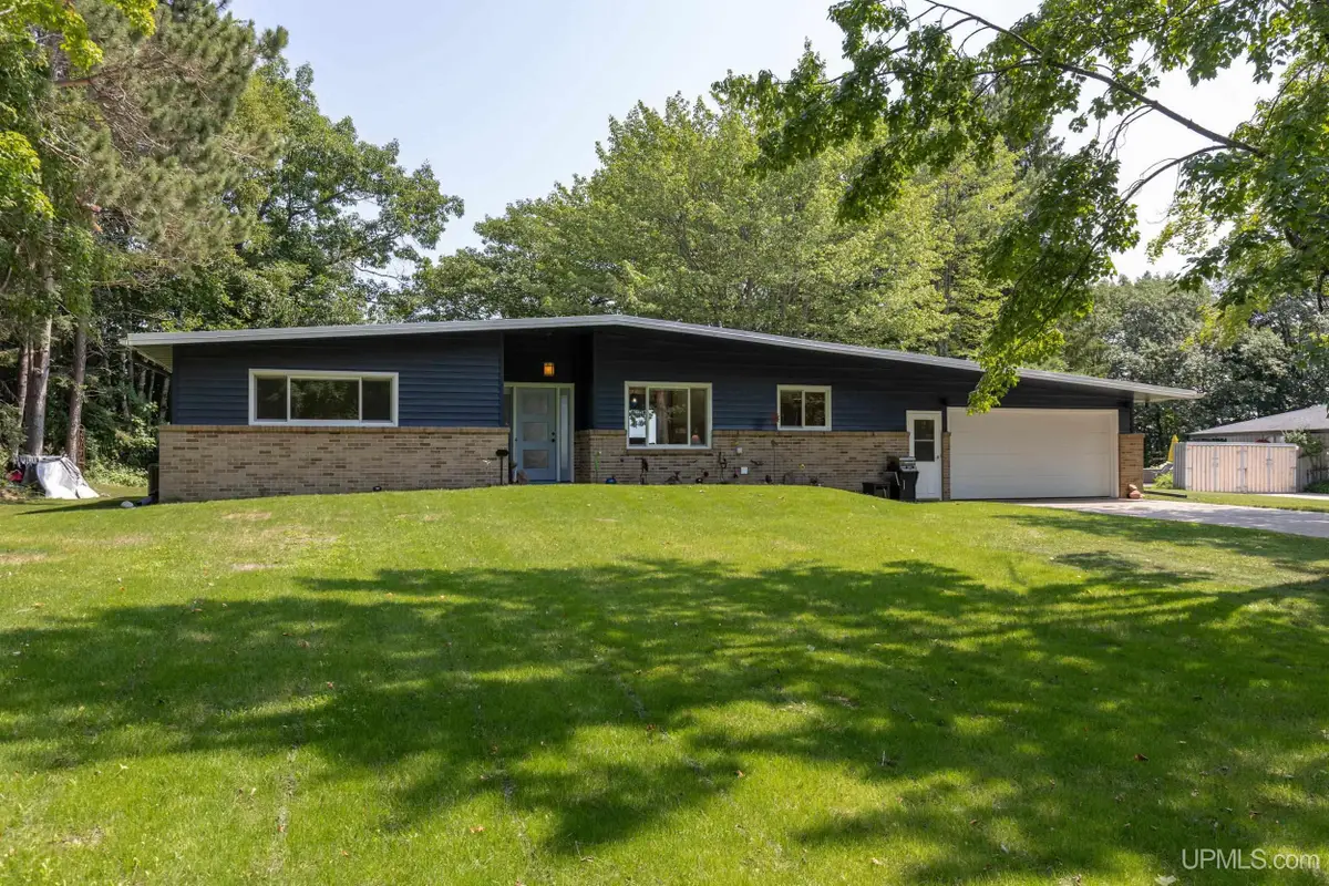 9 Marquette, Marquette, MI 49855 - #1