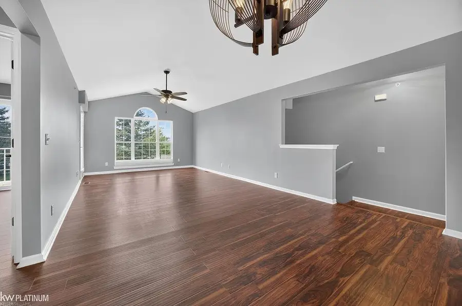 52133 Naugatuck, Macomb, MI 48042 - #3