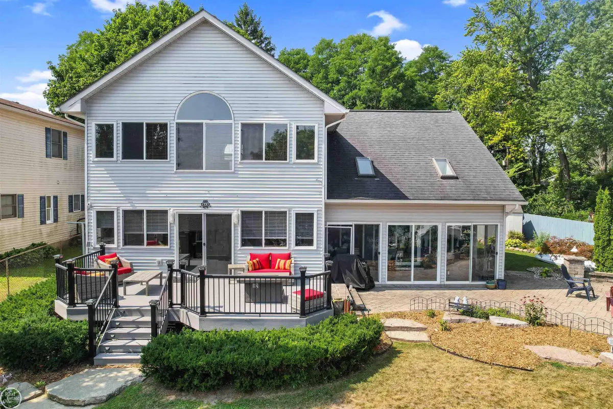 695 King, Lake Orion, MI 48362 - #1