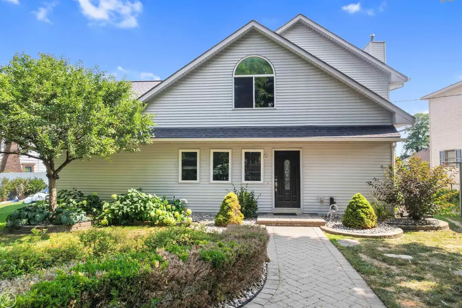 695 King, Lake Orion, MI 48362 - #3