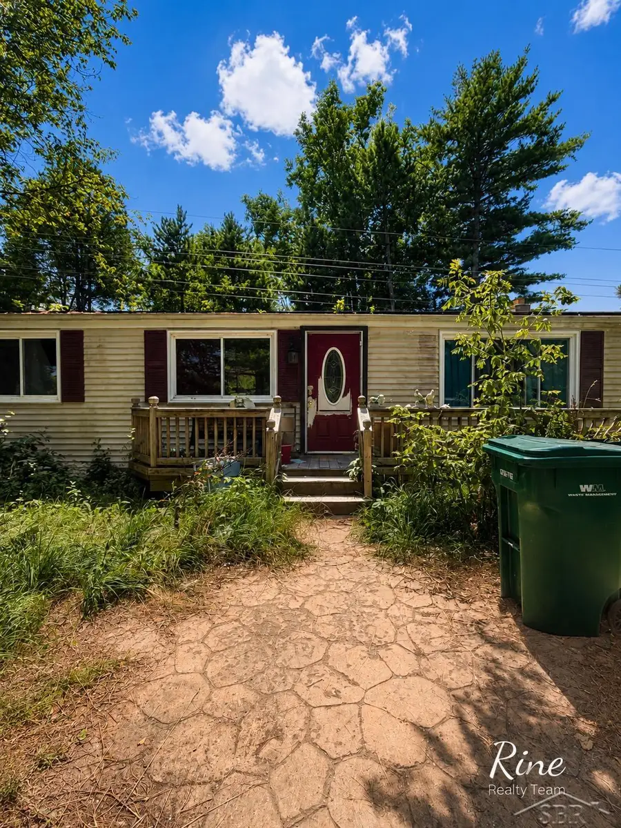 2384 E Dexter, Dansville, MI 48819 - #2