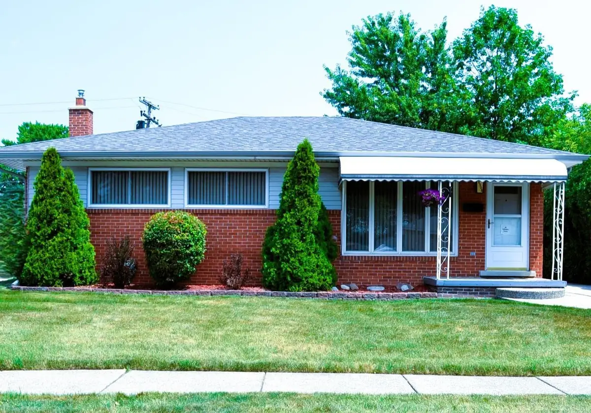 28508 Ursuline, Saint Clair Shores, MI 48081 - #1