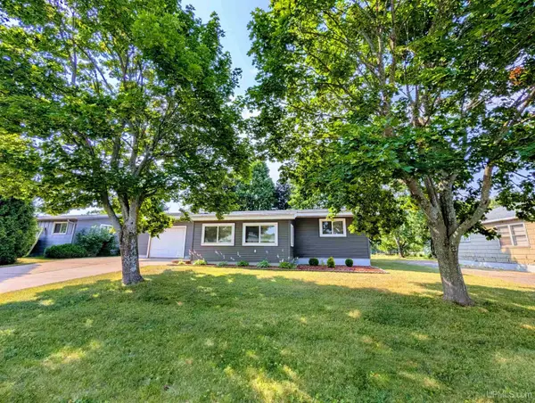 720 Carr, Negaunee, MI 49866