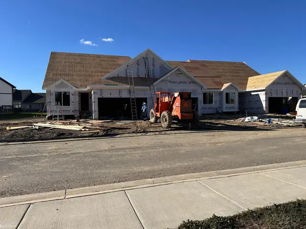 48282 Frangrove, New Baltimore, MI 48051