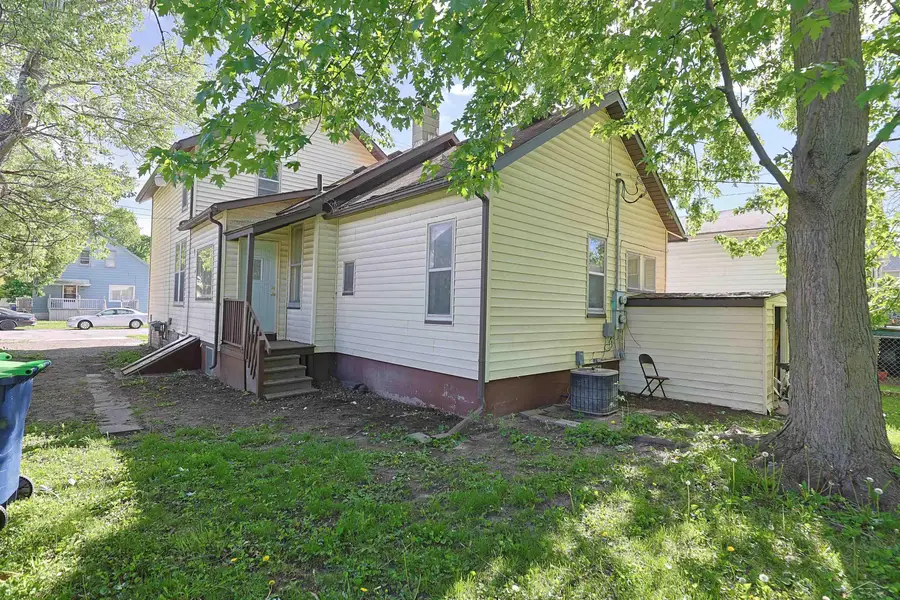1813 3rd St, Bay City, MI 48708 - #3