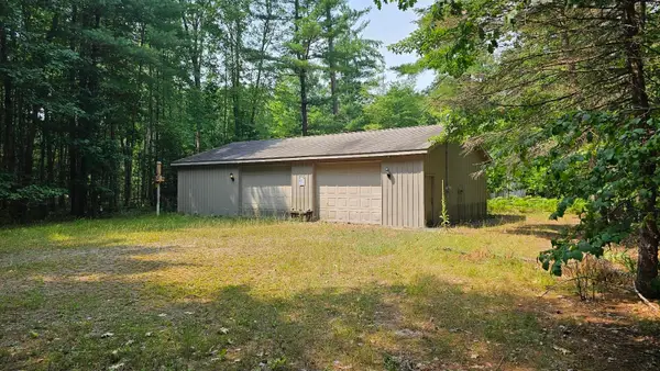 98 West River, Gladwin, MI 48624