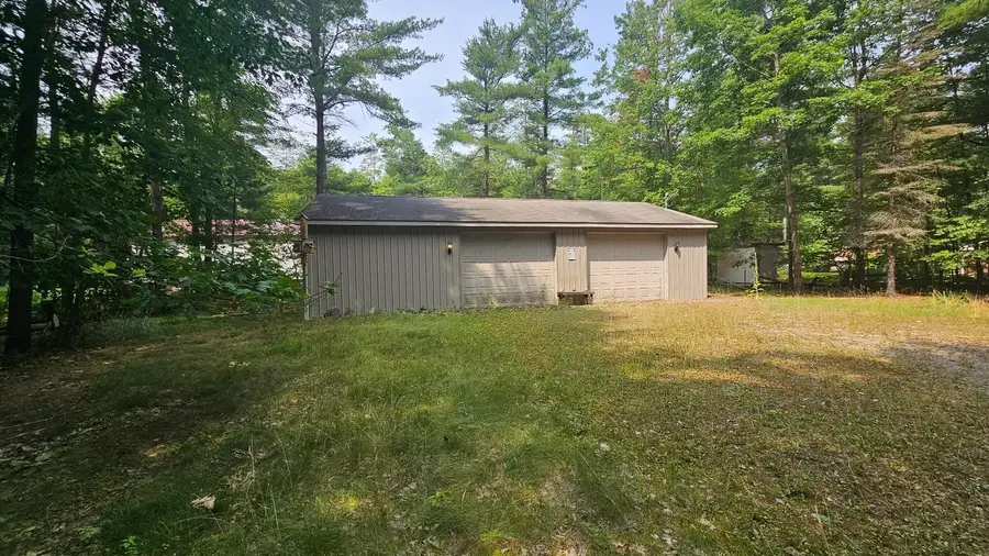 98 West River, Gladwin, MI 48624 - #2
