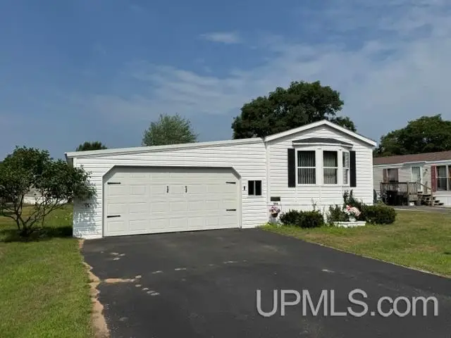 155 29th, Gladstone, MI 49837 - #2