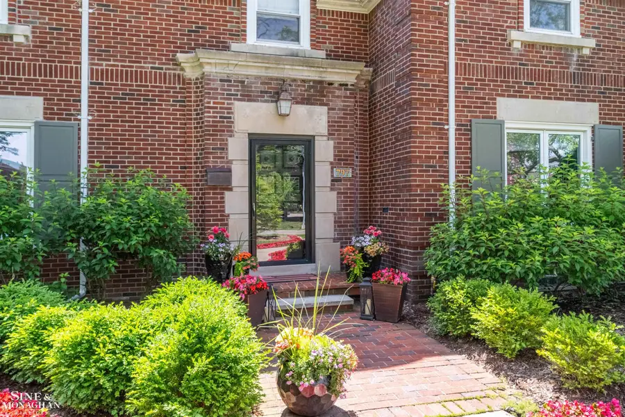 797 Trombley, Grosse Pointe Park, MI 48230 - #3