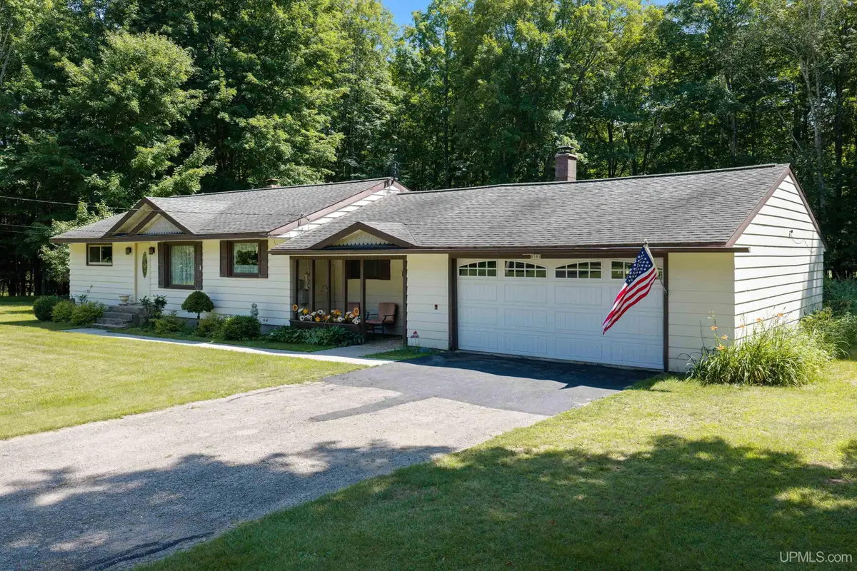 8589 M.5, Gladstone, MI 49837 - #1