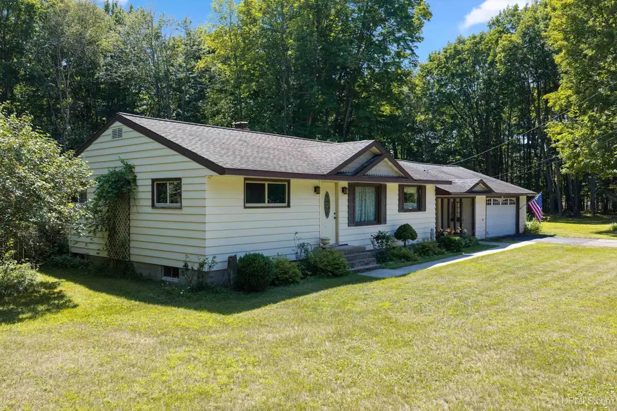 8589 M.5, Gladstone, MI 49837 - #3