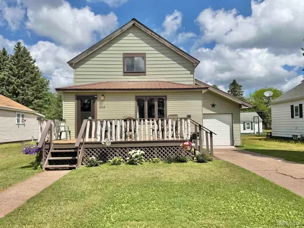 809 E Pierce, Wakefield, MI 49968