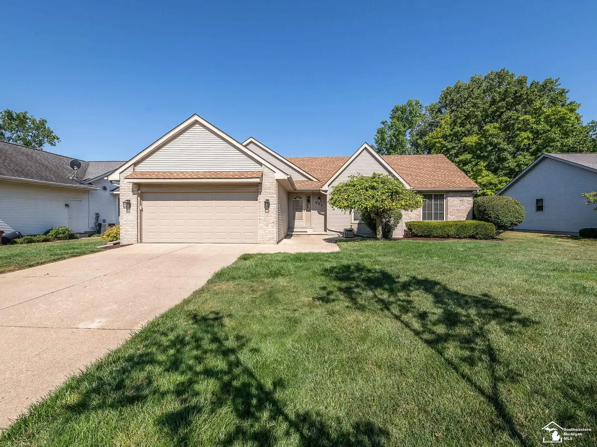 805 Donnalee, Monroe, MI 48162 - #1