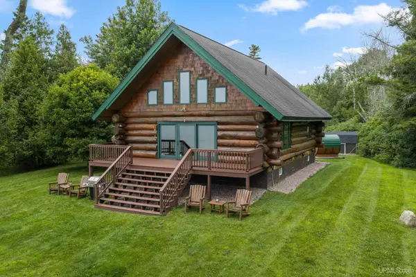 1072 M35, Bark River, MI 49807