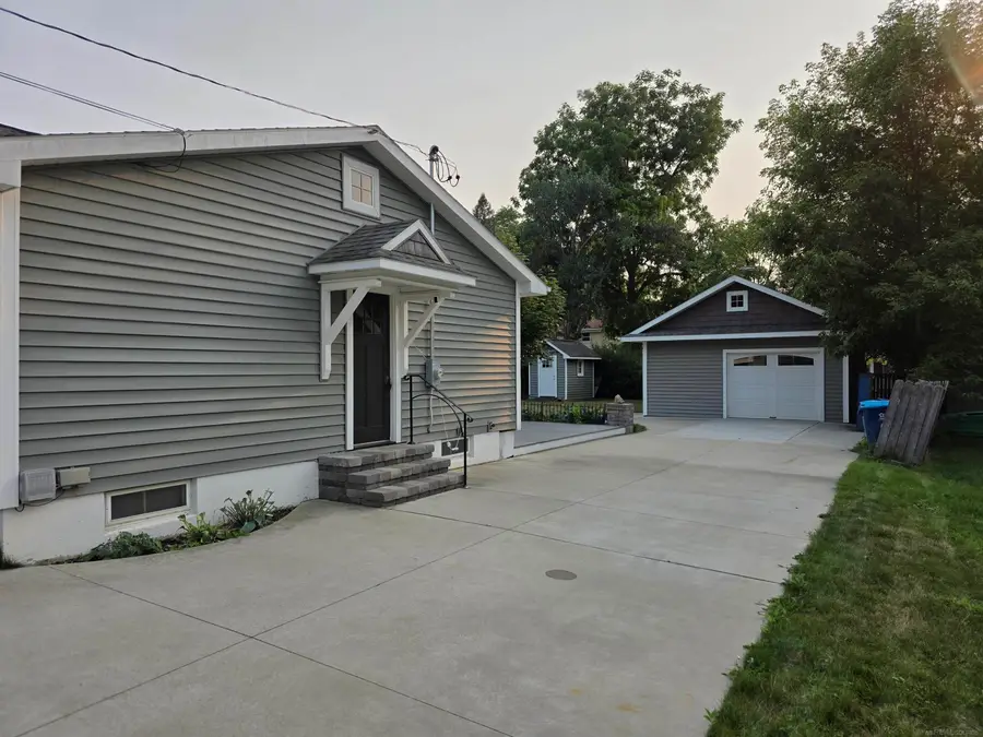 633 Aldrich, Linden, MI 48451 - #3