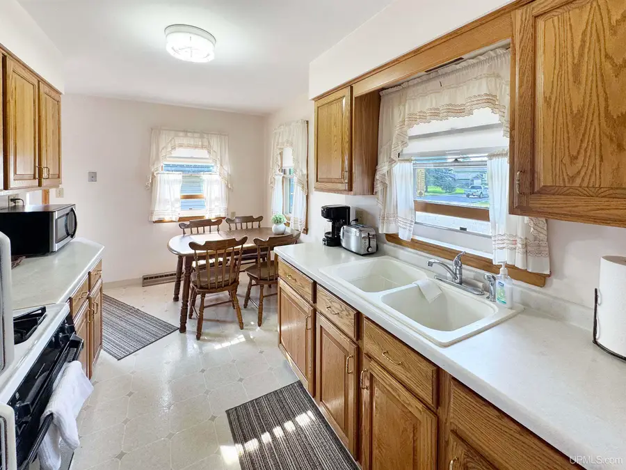 1145 Harrison, Crystal Falls, MI 49920 - #3