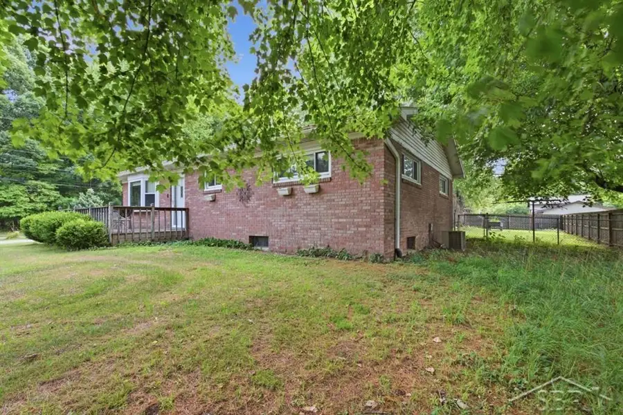 1072 E Stewart, Midland, MI 48640 - #3