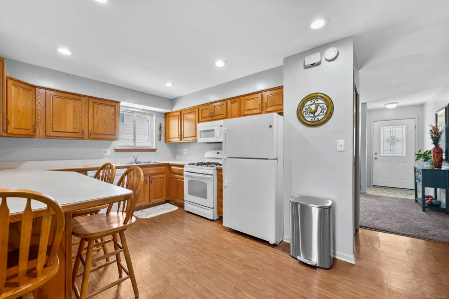 8607 Leslie, Sterling Heights, MI 48314 - #2