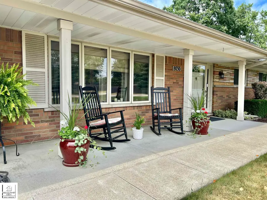 8030 Green Valley, Grand Blanc, MI 48439 - #2