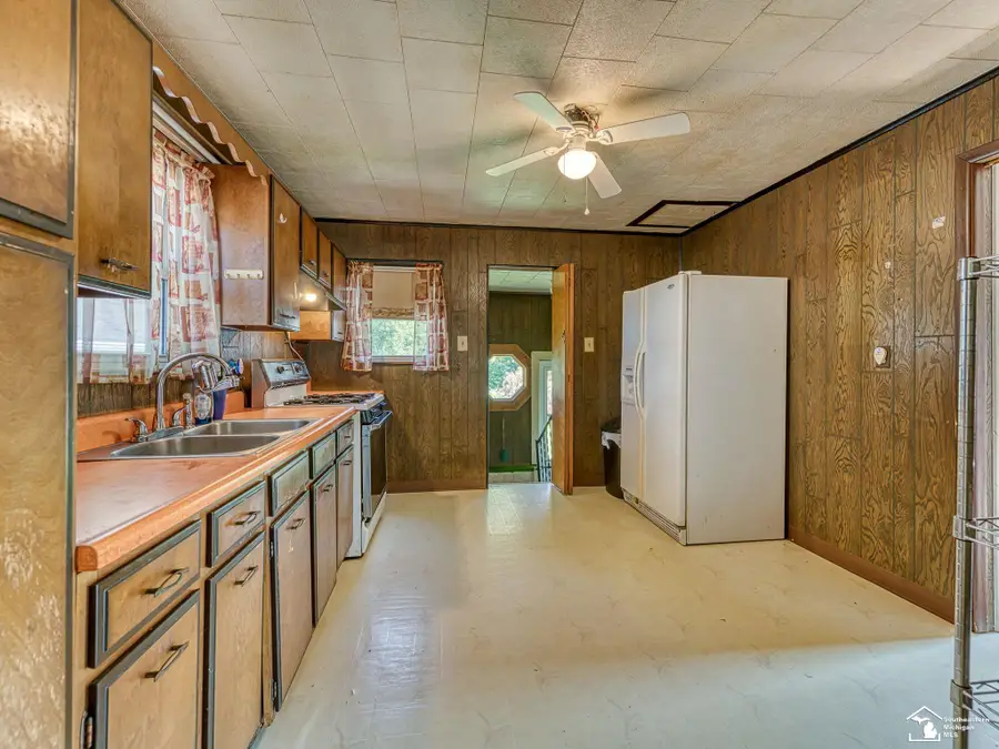1419 Peters, Monroe, MI 48161 - #3