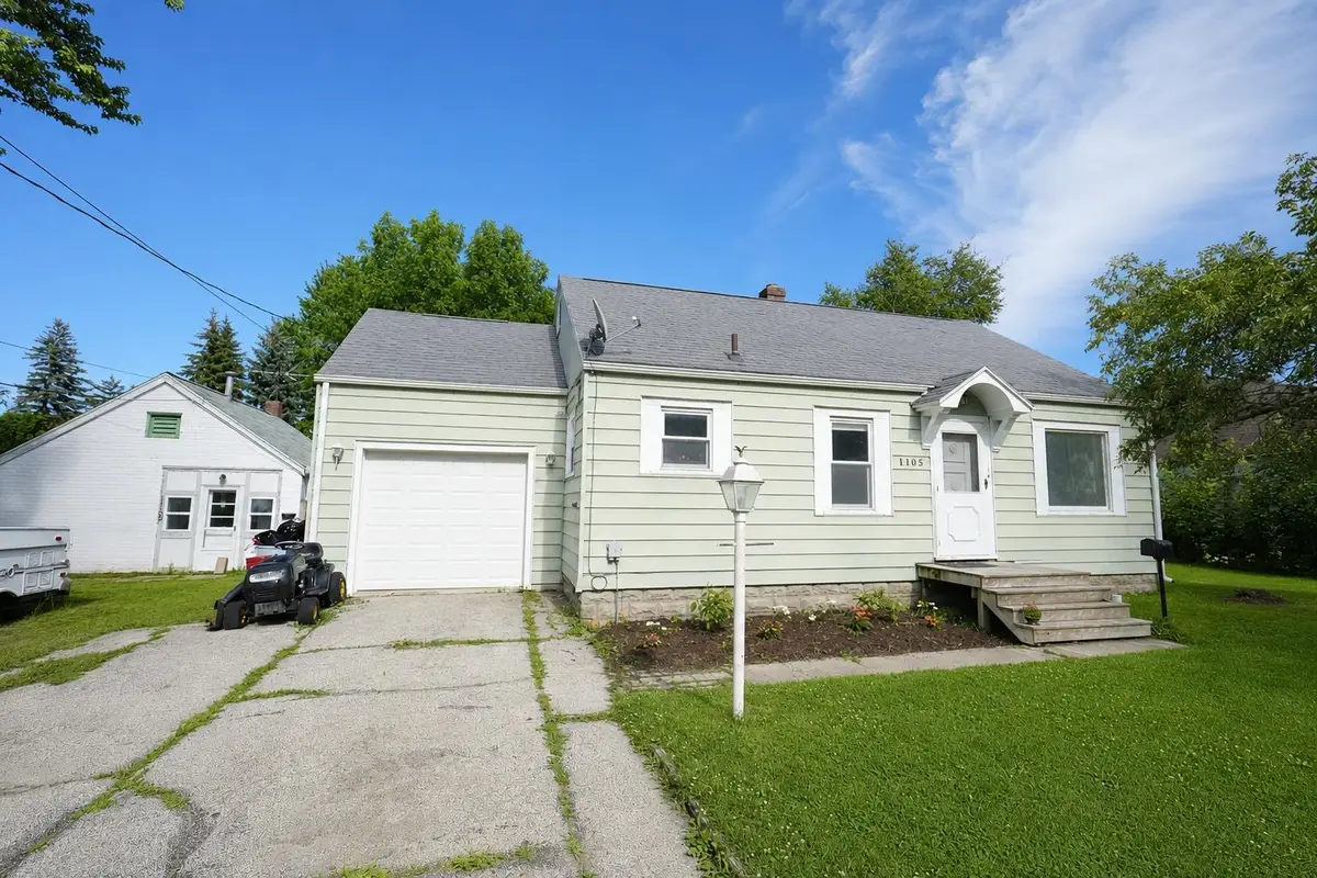 1105 Langstaff, Essexville, MI 48732 - #1