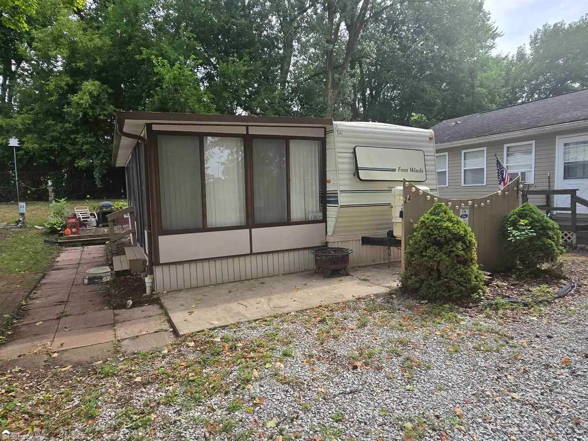 10001 E Goodall #24, Durand, MI 48429 - #1