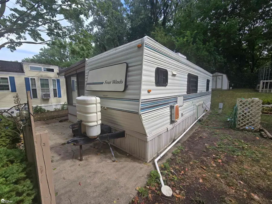 10001 E Goodall #24, Durand, MI 48429 - #3