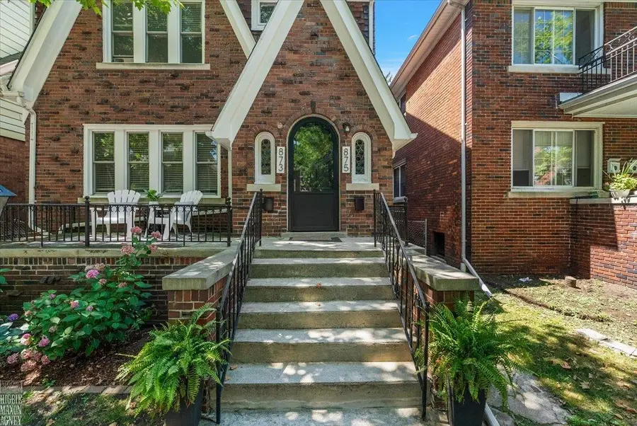 873-875 Beaconsfield, Grosse Pointe Park, MI 48230 - #2