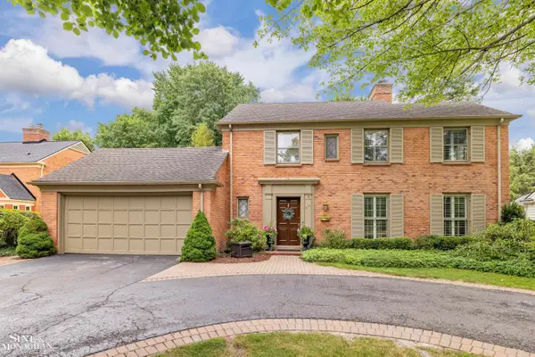 276 Kercheval, Grosse Pointe, MI 48236