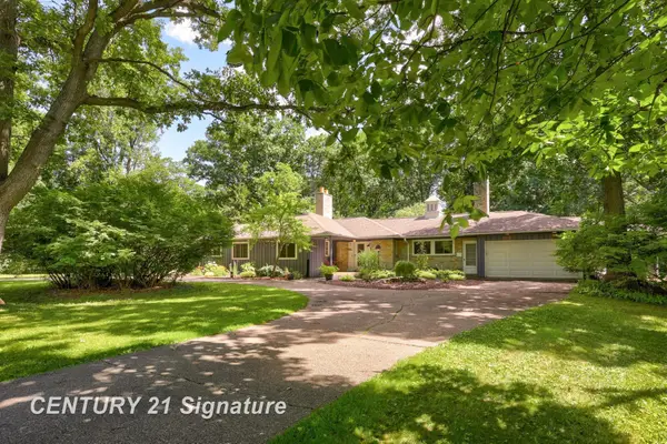 1 N Center Woods, Saginaw, MI 48638