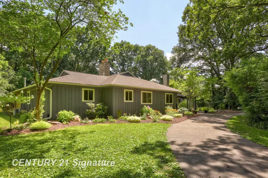 1 N Center Woods, Saginaw, MI 48638 - #2