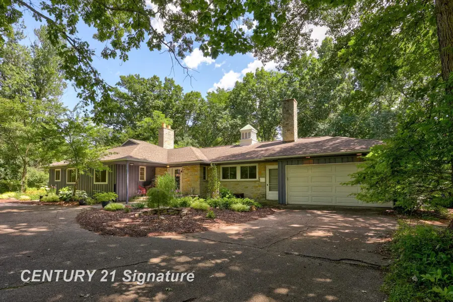 1 N Center Woods, Saginaw, MI 48638 - #3