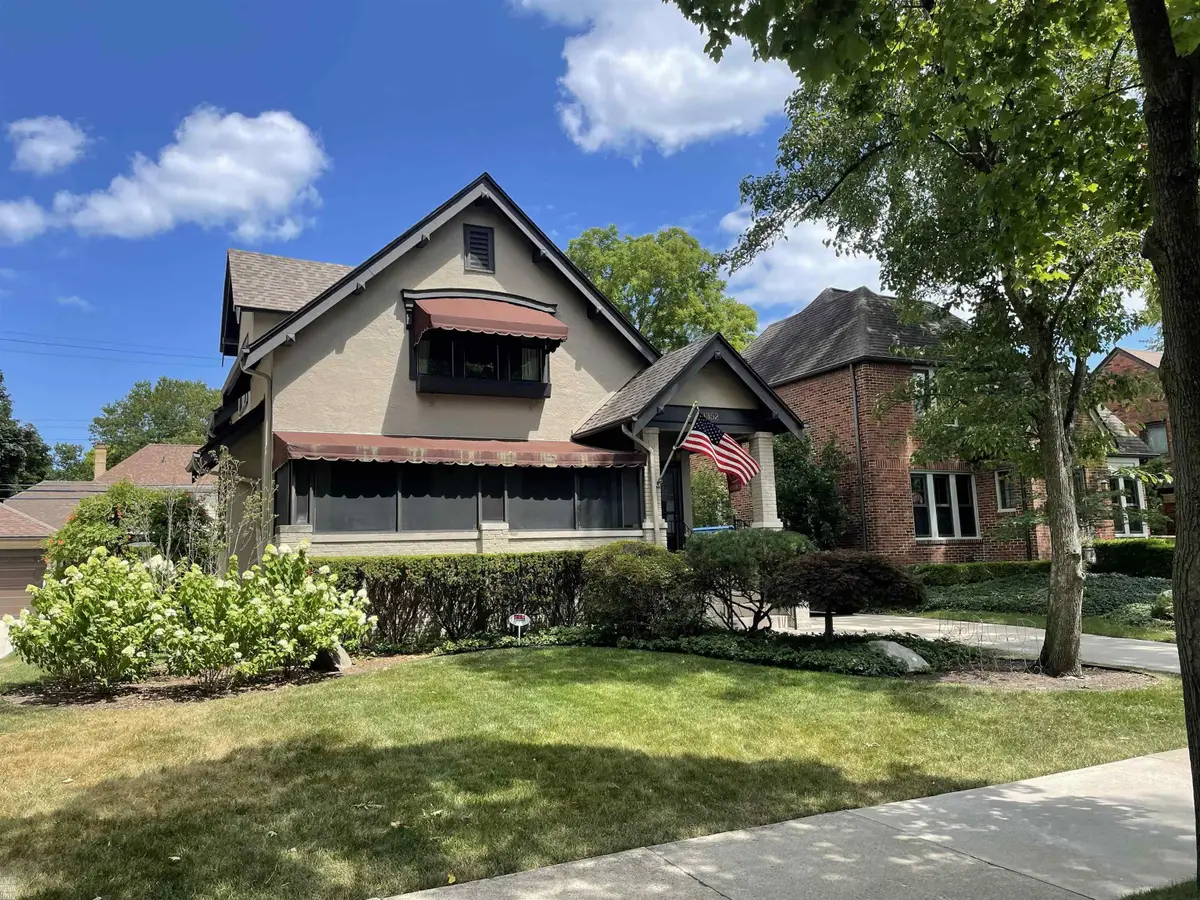 1352 Grayton, Grosse Pointe, MI 48230 - #1